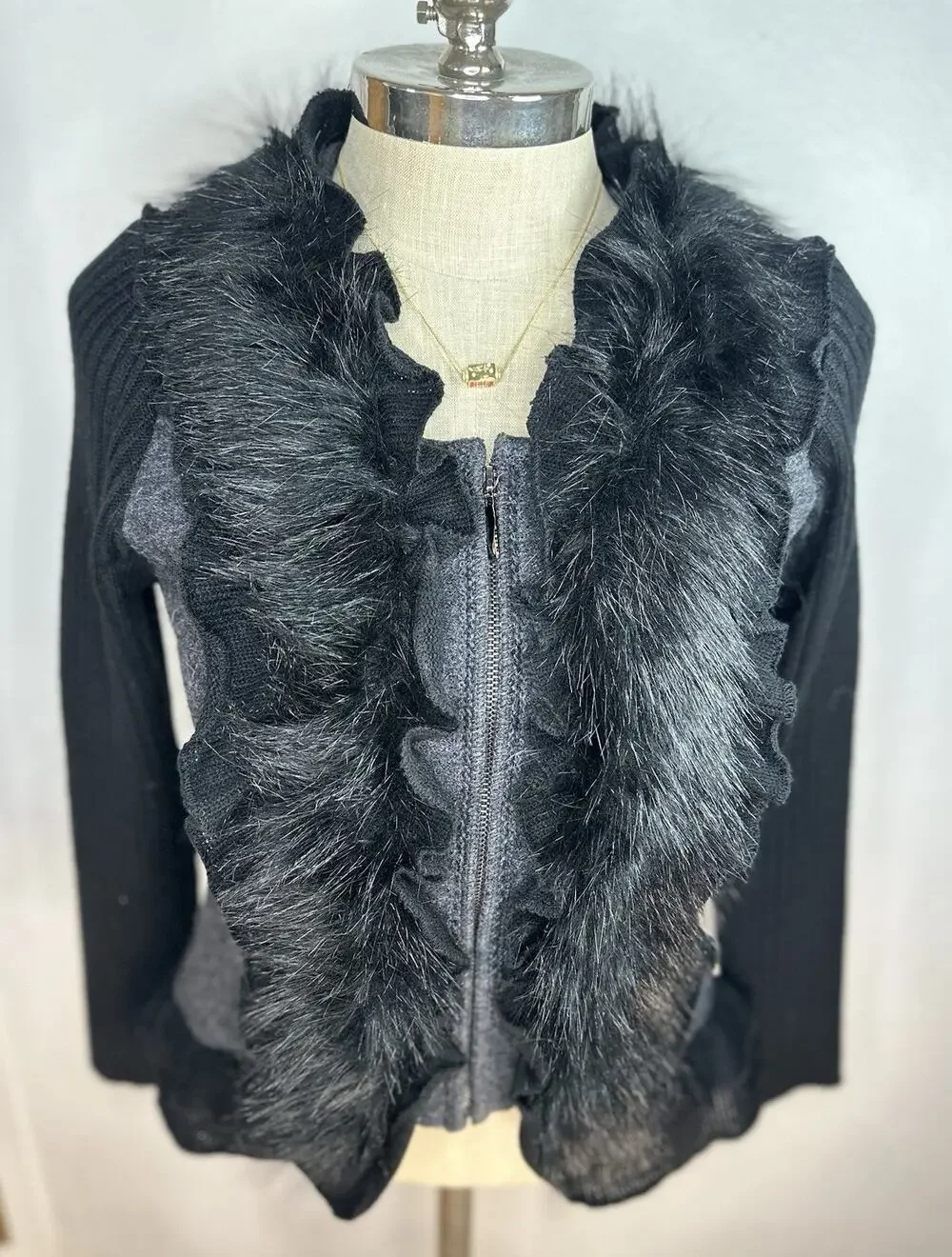 Vtg Y2K Faux Fur Wool Blend Sweater Jacket Petite Medium Lisa International